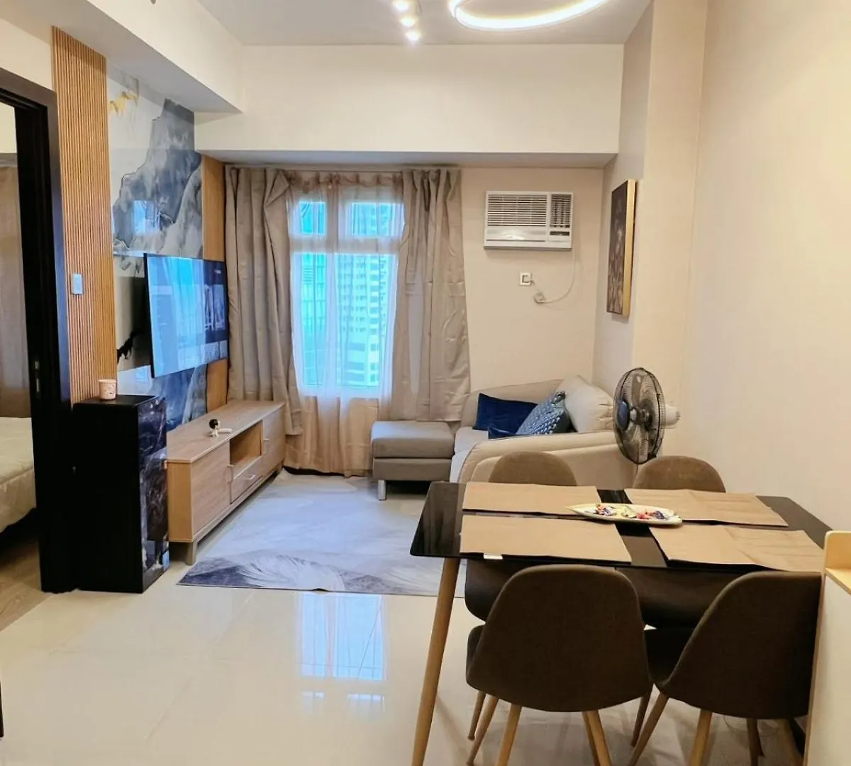 Bonifacio Global City, Taguig Manila Apartment